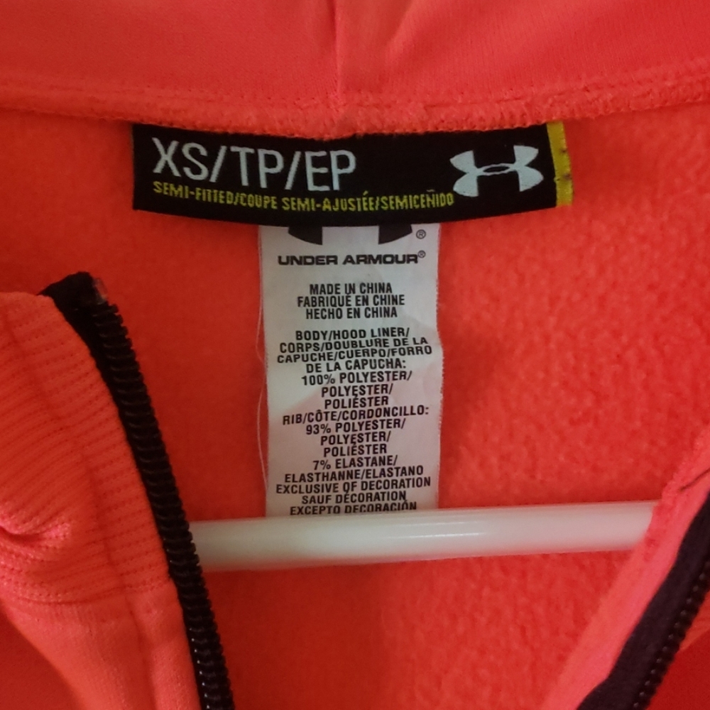 UNDERARMOUR Zipup Jacket